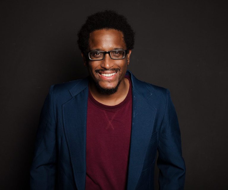 Foto von Shon Abram, musikalischer Leiter des ONE VOICE GOSPEL CHOIR BERLIN